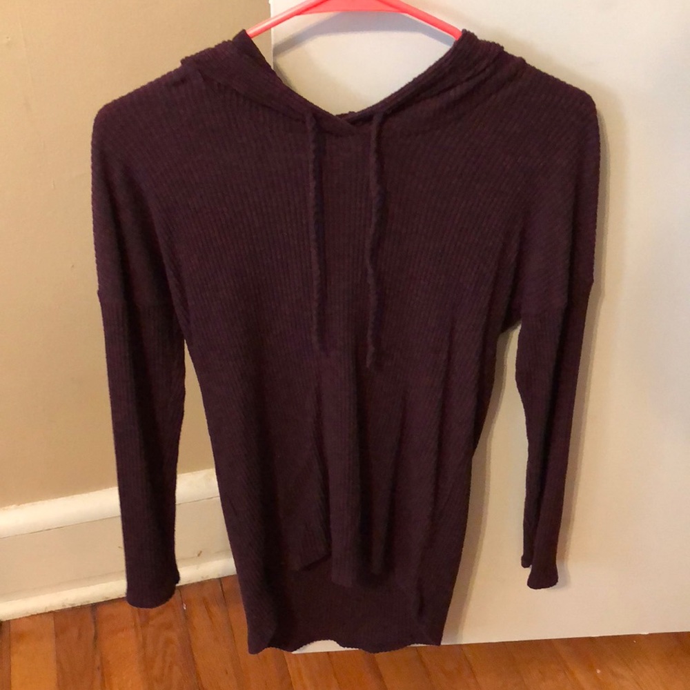 Garnet hoodie shirt